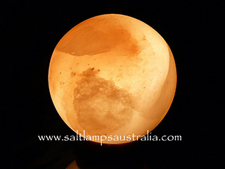 Sphere Salt Lamp - Medium 4-5kg - Click Image to Close